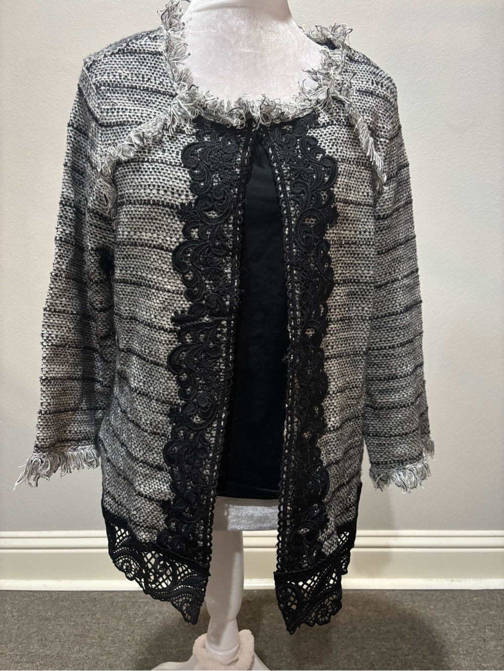 New Chico's Sz 2 L Gray Tweed Lace Fringed Fly Away Cardigan Sweater NWT
